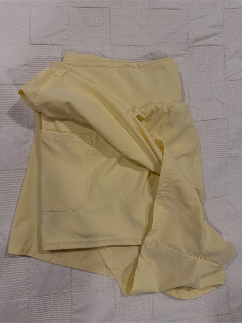 Fabletics shorts - Picture 2 of 3